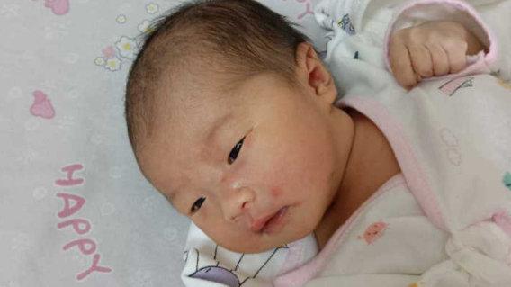 “怕生”和“不怕生”的宝宝，有3个方面差距，对比后心里有底