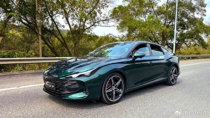 名爵|无框门|造型_新浪新闻