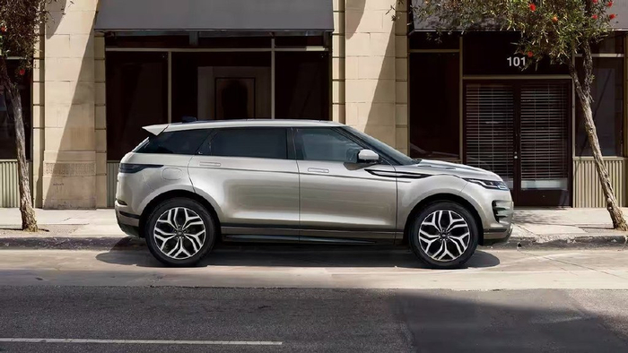 狂降50多万全系搭载四驱20多万的路虎揽胜极光l直接无脑入