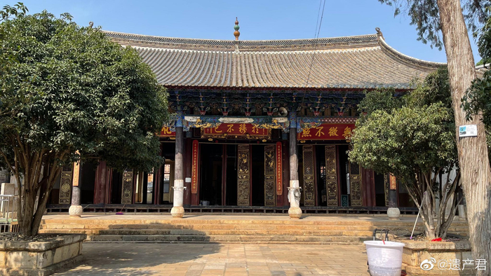 云南大庄村的清代清真寺,建筑造型是汉式传统建筑,非常漂亮