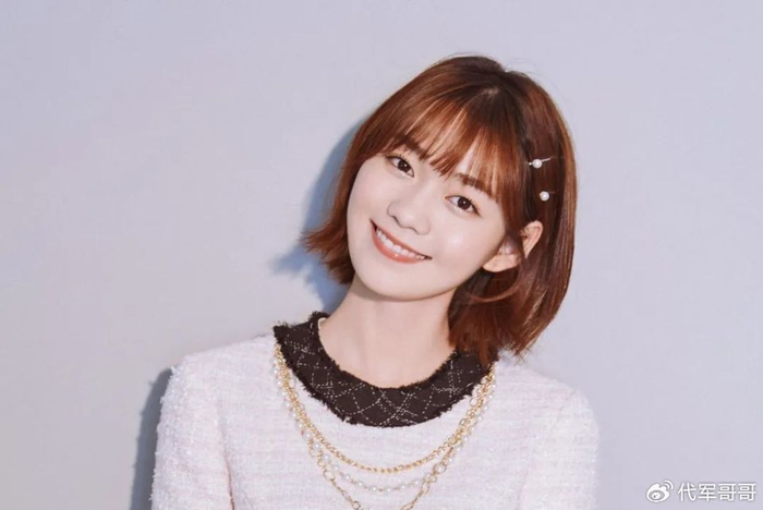 四川省|女演员|出生_新浪新闻