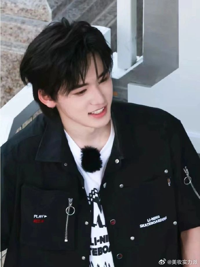 论颜值宋亚轩从小没输过