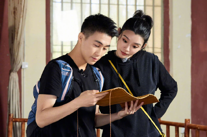 王俊凯养小鬼黄晓明ab复婚黄子韬丢人奚梦瑶炫富