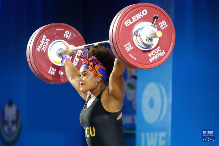 举重——世界杯女子81公斤级:汪周雨获三银|比赛|记者|王腾_新浪新闻