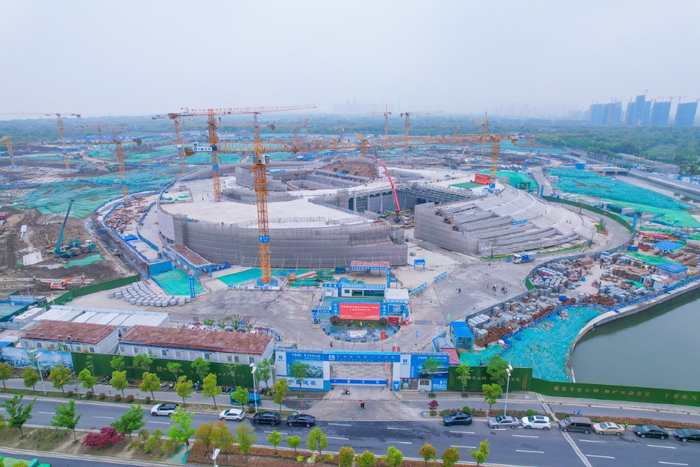 体育馆三期配套综合体均已处于基础工程施工阶段无锡奥体中心预计于