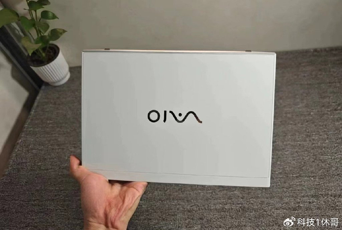 它就是索尼vaio vjpf11,一款名不见经传的冷门本,但结合配置会发现,这