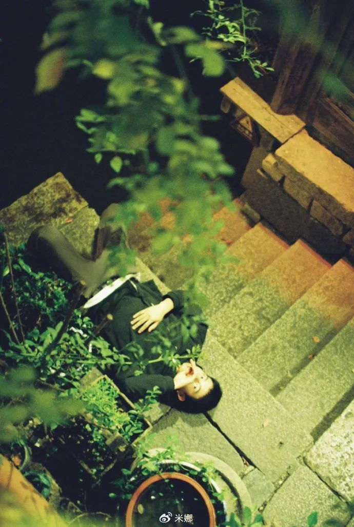 清新少年感穿搭|郭俊辰|张新成|少年_新浪新闻