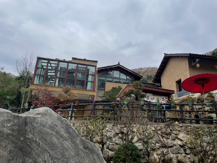 开发旅游资源,建设起了多家民宿……|佛坪县|民宿|产业集群_新浪新闻