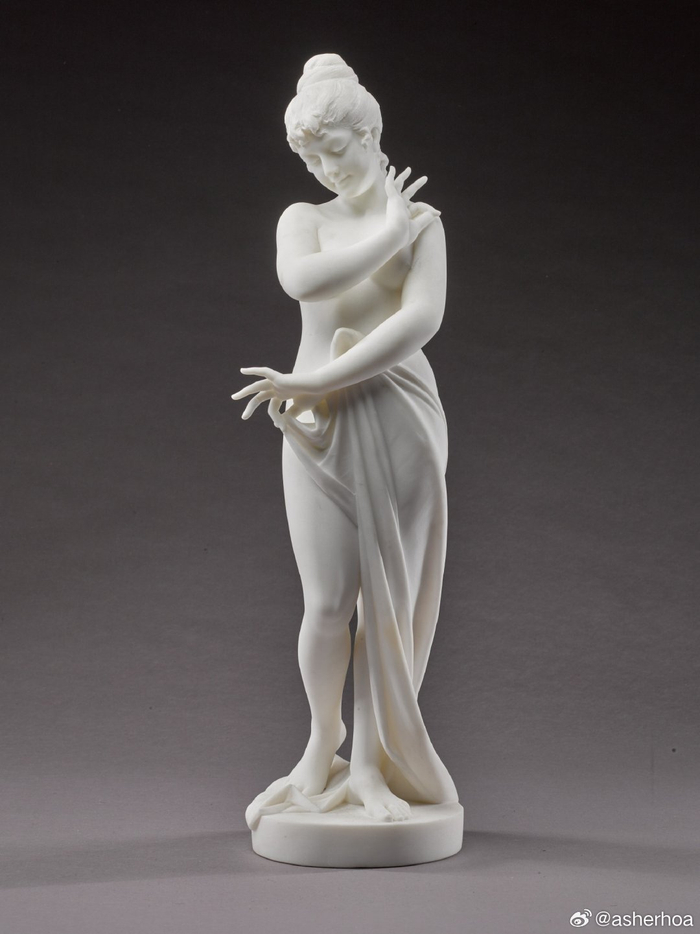 意大利雕塑家cesare lapini(1848-1893)的大理石作品《谦逊》