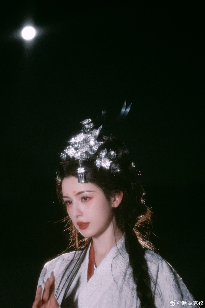 古装回眸一眼万年东方韵异域的美好迷人~~ 678/ 9:67哈妮克孜战国