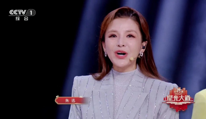 央视综艺改版潮,资深主持人不受待见,新生代却集体平庸难担重任