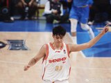 从国青核心到CBA绝杀者：场均17+6的王浩然，如何为中国男篮锋线提供新解？