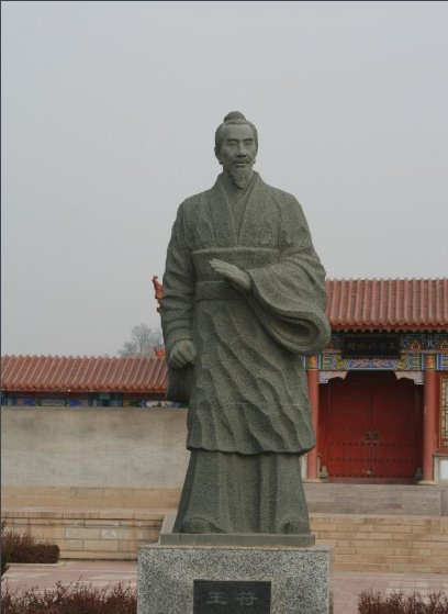 王符提倡无神论,主张富民,求贤,皇甫规听说其前来"惊遽而起"