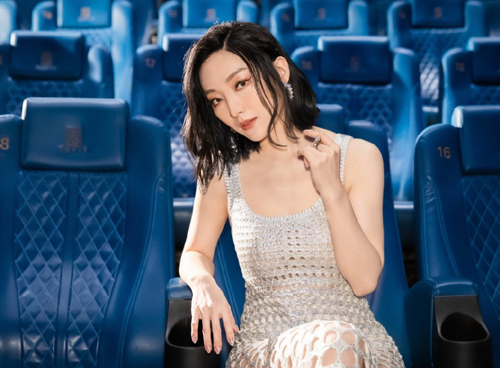 歌手阎奕格:不跟风的勇敢 | hb专访__财经头条