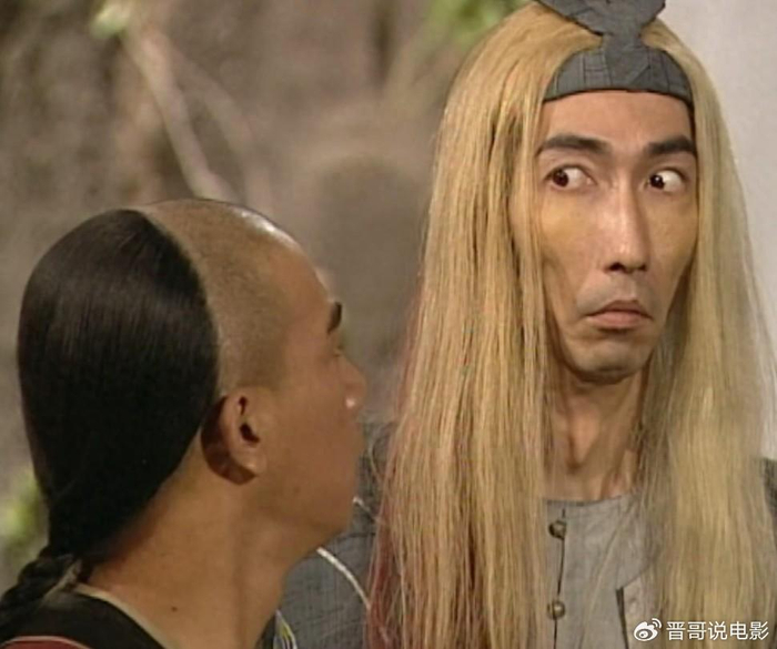 64岁港星回忆破产经历,欠下巨款,工地搬水泥,如今翻