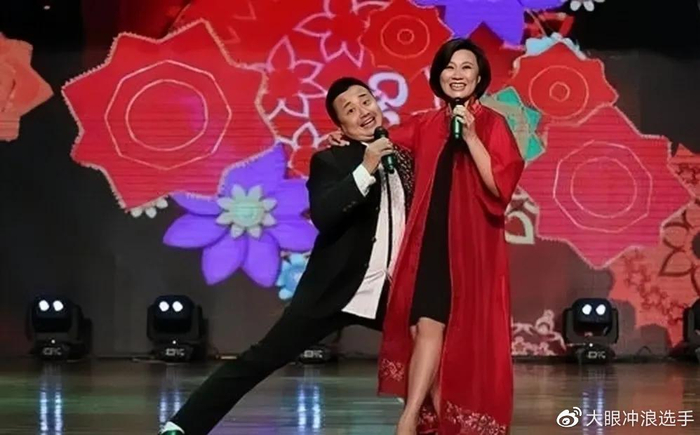 默默无名的二人转演员