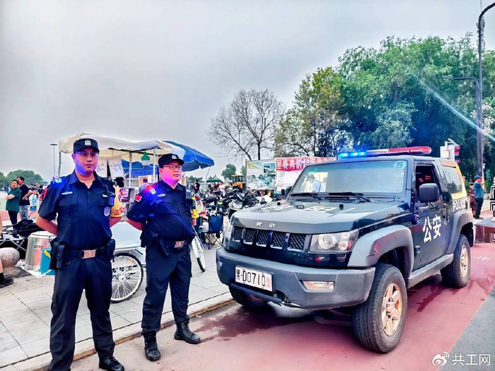 佳木斯向阳公安护航"夜间经济" 守护"平安商圈"