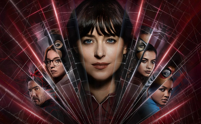 一张蜘蛛夫人早期设计图对比电影正片图2图3