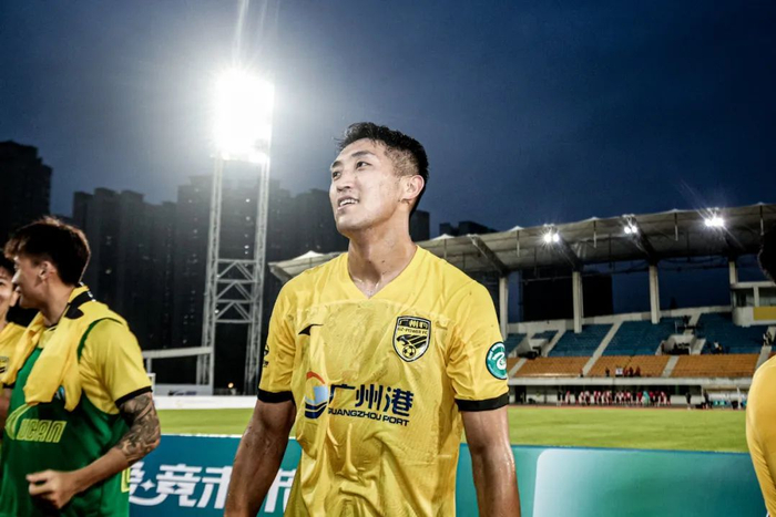 夏达龙:"搅动中乙"的混血锋霸