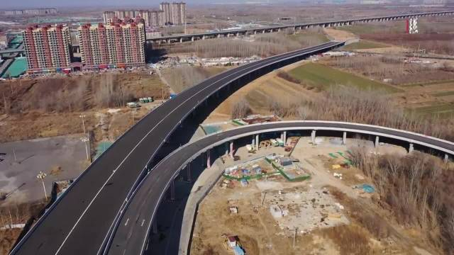 果然视频大桥镇济南新黄河大桥北侧引桥公轨两用造型大方