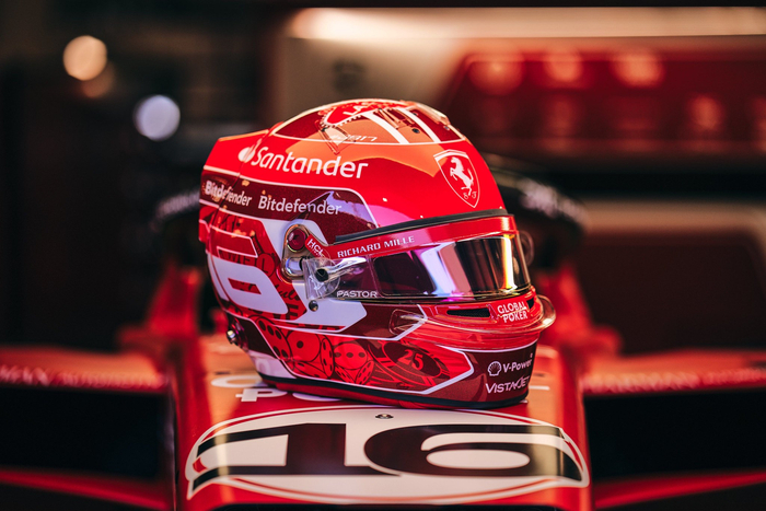 勒克莱尔的拉斯维加斯大奖赛特别版头盔