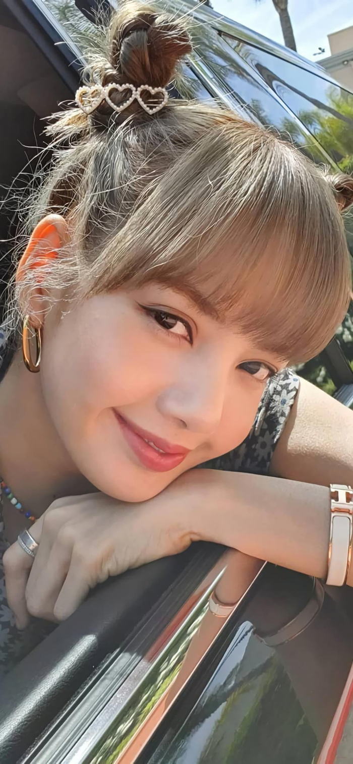 心心念很久的lisa锁屏壁纸|壁纸_新浪新闻