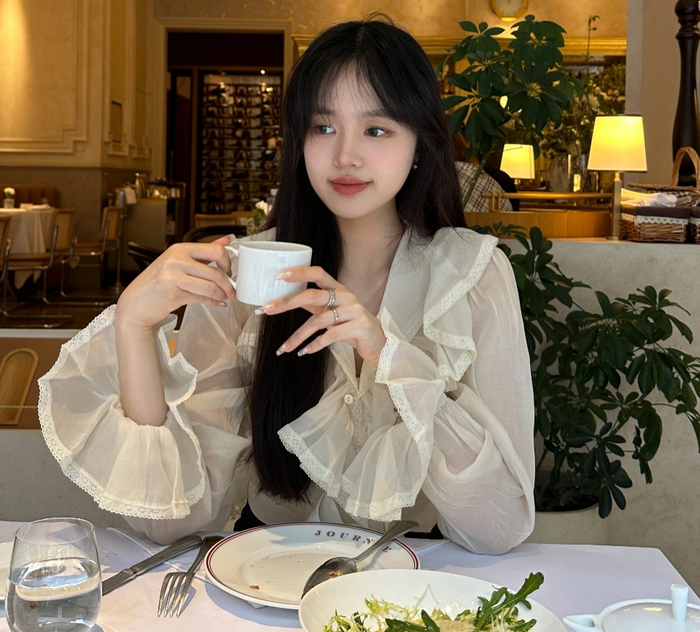 gala女友尤里绘晒照幸福地晕过去了