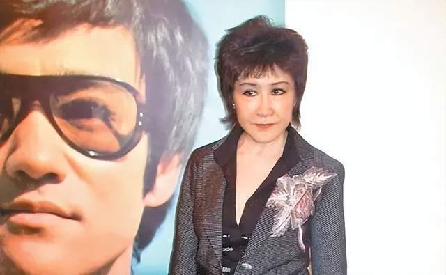 向华强曾有过一段婚姻,前妻就是和李小龙有过感情的丁佩,当年李小龙在