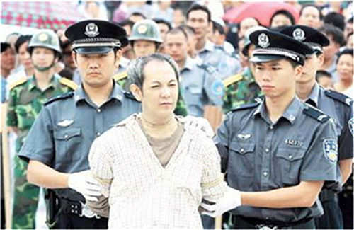 24年前,长春美男子4年残害17名少女,还将被害者的心肝当下酒菜|王伟