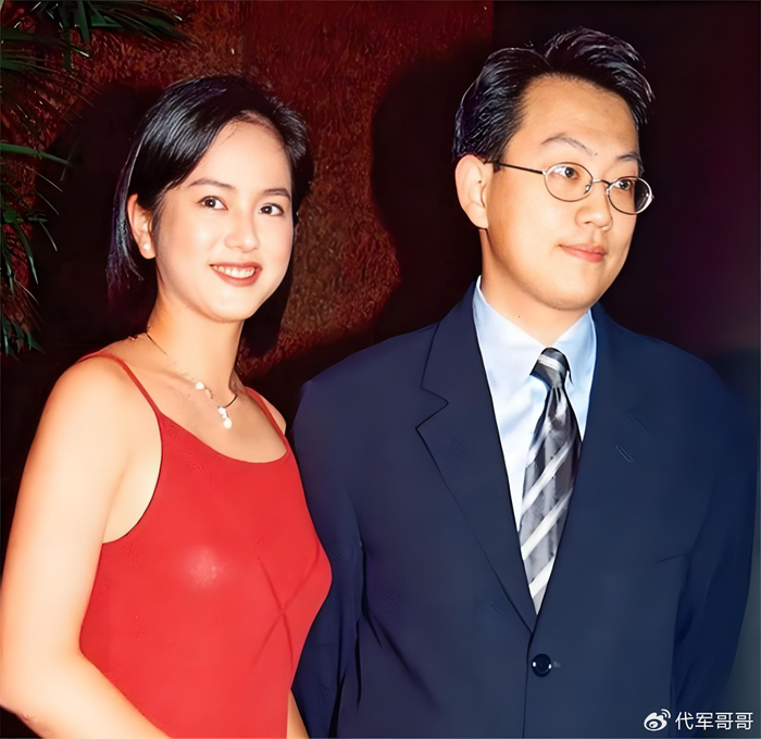 53岁叶蕴仪近况曝光!曾被前夫指责欲望强,离婚后独自养大一对儿女|陈柏浩|玉女|反击|梦中情人|人生_新浪娱乐_新浪新闻