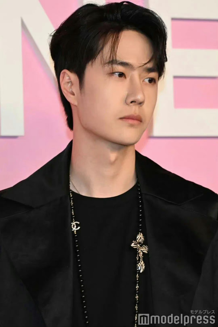 王一博外网生图状态 抗打的帅哥,状态真的好好啊!