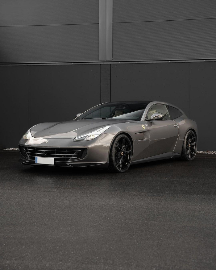 novitec改装的法拉利gtc4lusso