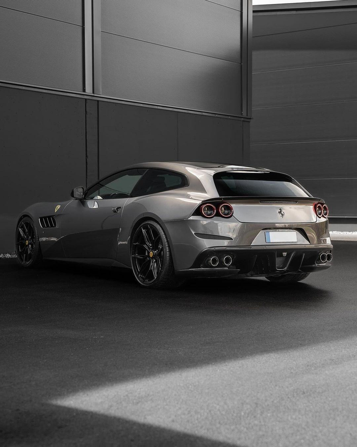 novitec改装的法拉利gtc4lusso