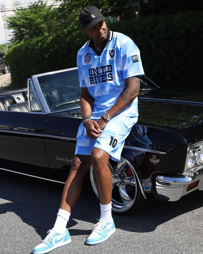 夏天来了 马刺旧将鲁迪-盖伊更新社媒