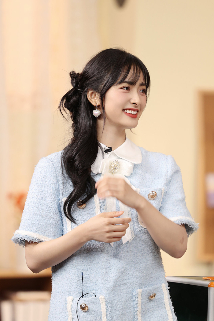 沈月怦然心动20岁造型释出是可爱机灵的小月