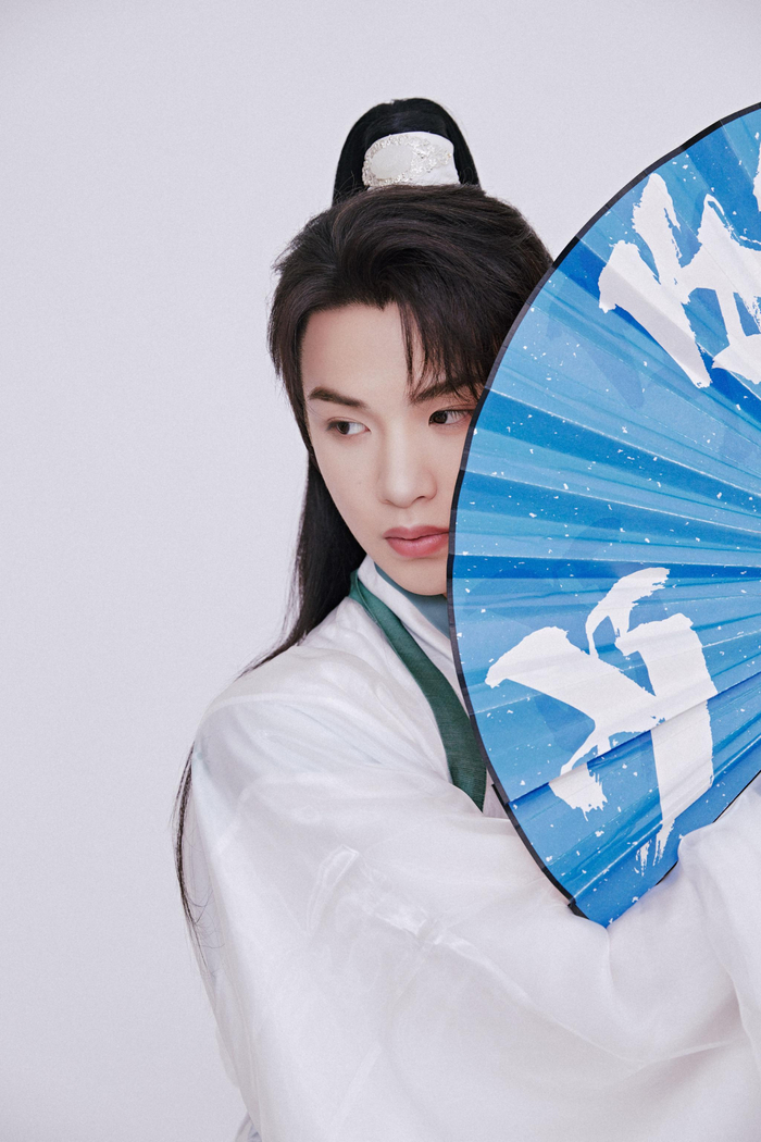 黄明昊《你好星期六》古风高马尾白衣造型好帅