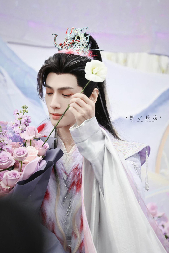 水龙吟罗云熙全身造型造型指导黄薇