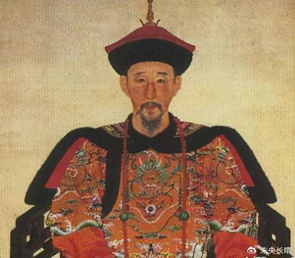 为此他专门下旨罢朝三日,并且亲自前往胤祥的府上进行吊唁:"怡亲王