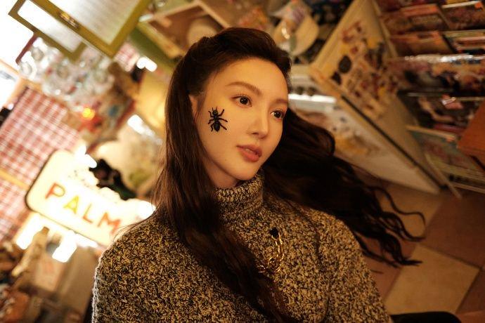 金晨首尔探店花絮照来啦