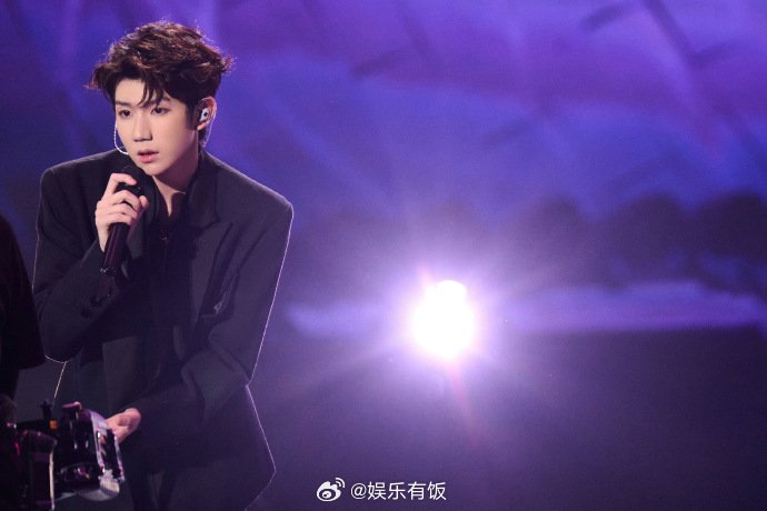 蔡徐坤 @tfboys-王源 @tfboys-王俊凯 @dear-迪丽热巴 ,期待帅哥门