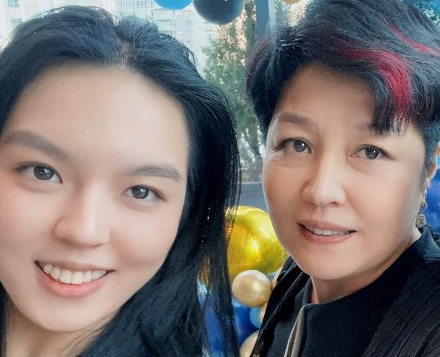 法图麦从美国名校毕业后跟哈文一同回国遵从李咏遗愿报效祖国