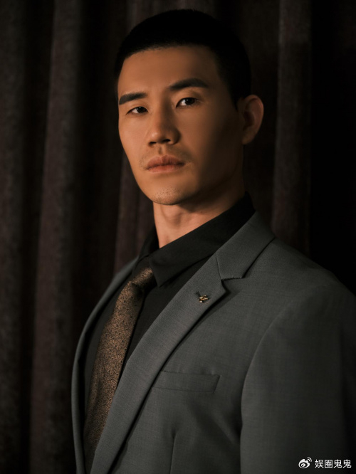 谢孟伟最新西装写真 尽显铁汉英伦|谢孟伟|铁汉|英伦_新浪新闻