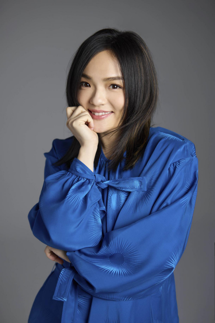 主题曲《扑朔》-徐佳莹歌曲由徐佳莹演唱,崔博担任制作人,占逸君作词