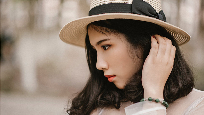 一个女人，如此回你消息，就是心里没有你