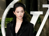 刘亦菲现身纽约早春大秀，超过900天未进组仍手握顶奢资源