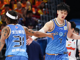 泪目！中国男篮23岁2米06王牌372天复活：轰23分+5记三分冲冠