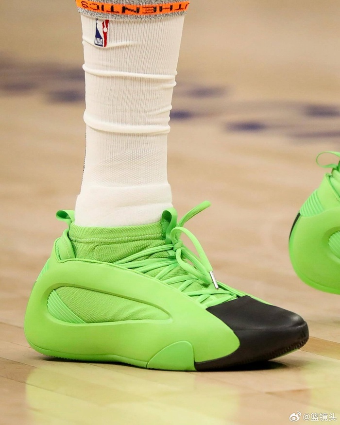 哈登今日上脚"slime green" adidas harden vol. 8