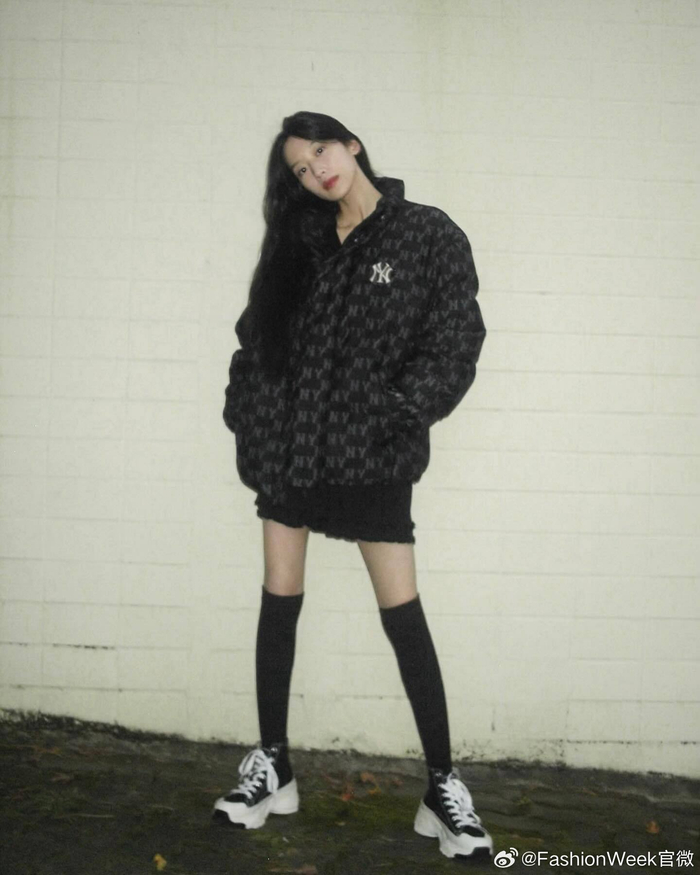 文佳煐超性感dolcegabbana透视造型引热议