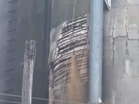 中国9月进口美国大豆数为零，美国有谷仓积压崩塌，豆粒喷涌而出…