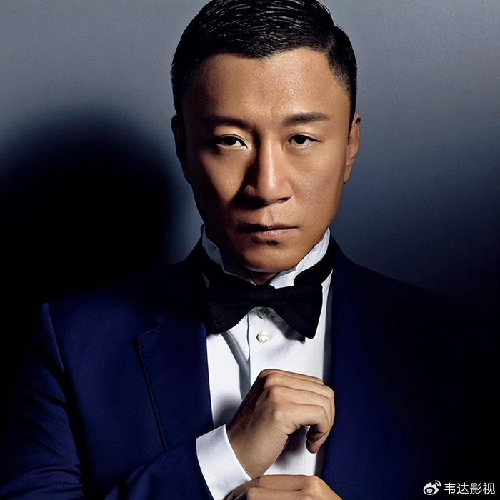 孙红雷:凭借努力考入中戏,曾经被《人民日报》夸奖为爱国演员|丁嘉丽